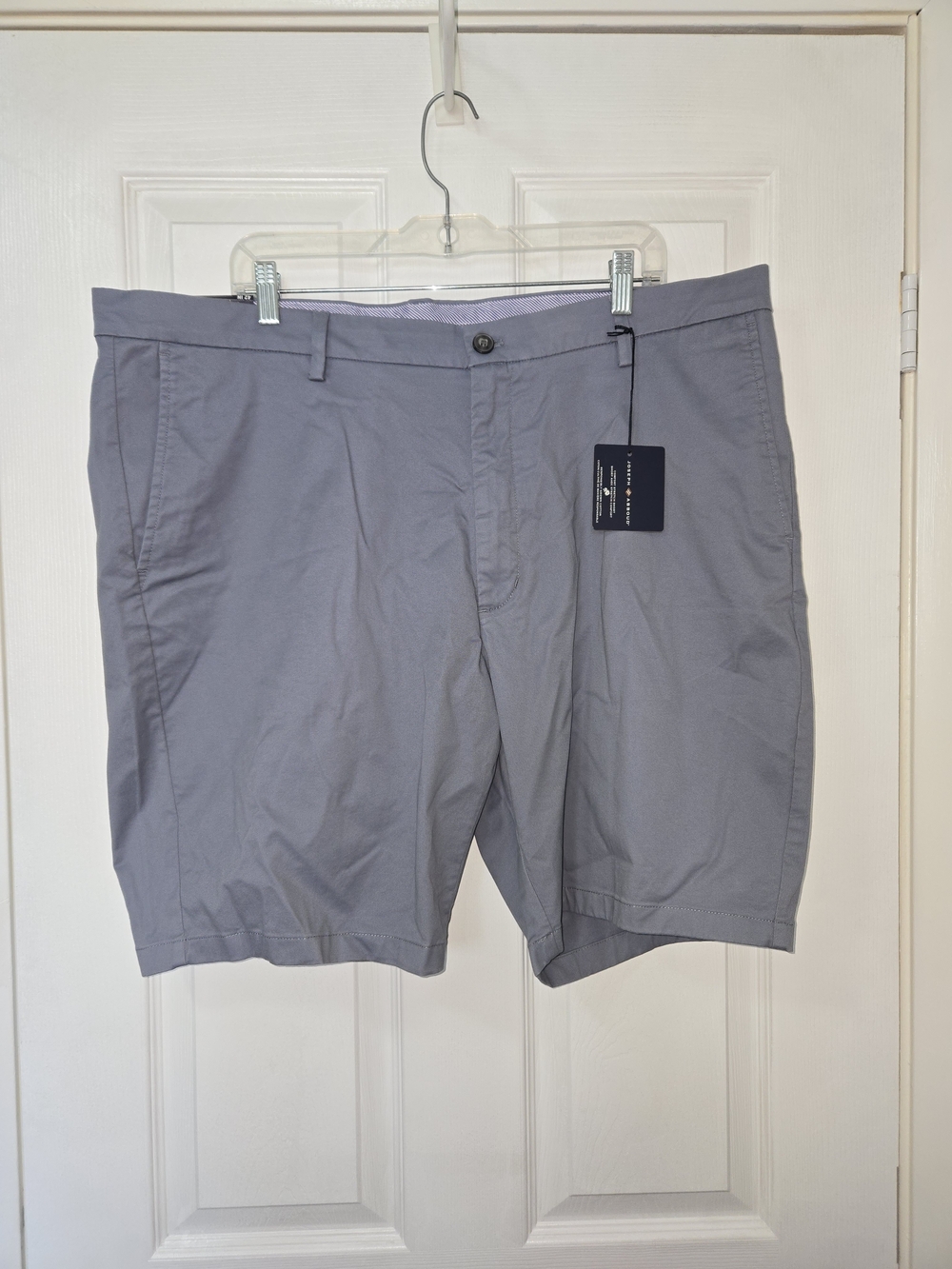 Joseph Abboud Men's Light Gray Flat Front Chino Shorts